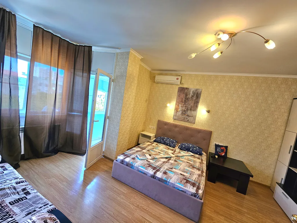 Квартира Квартира в центре с видом на море — Геленджик