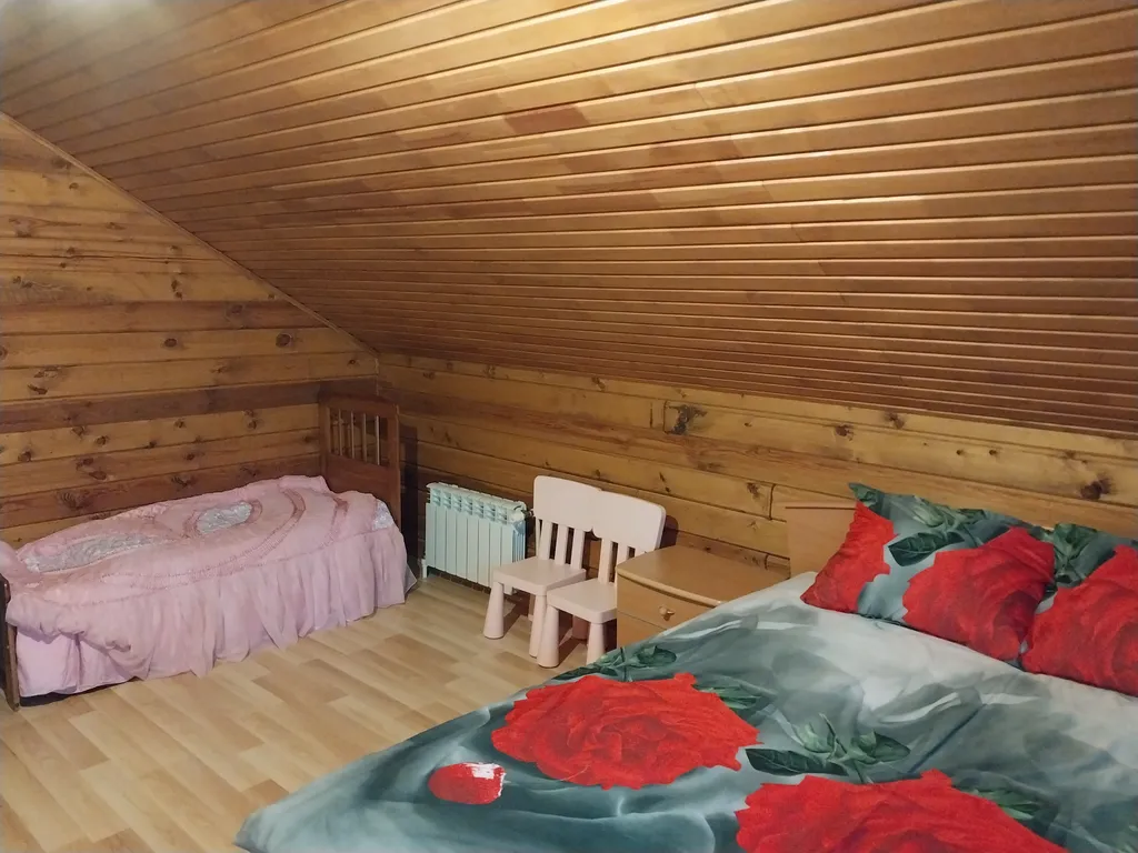 Коттедж-дуплекс на берегу озера Глубокое