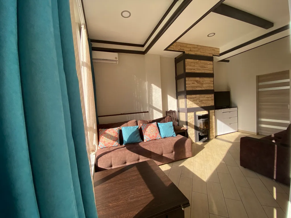 Квартира напротив подъёмника