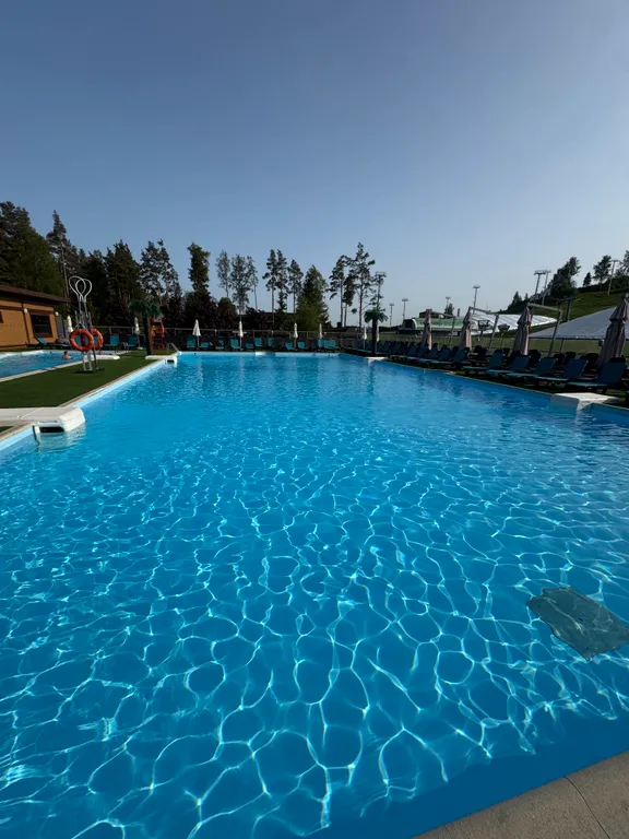 Стильные апартаменты с балконом