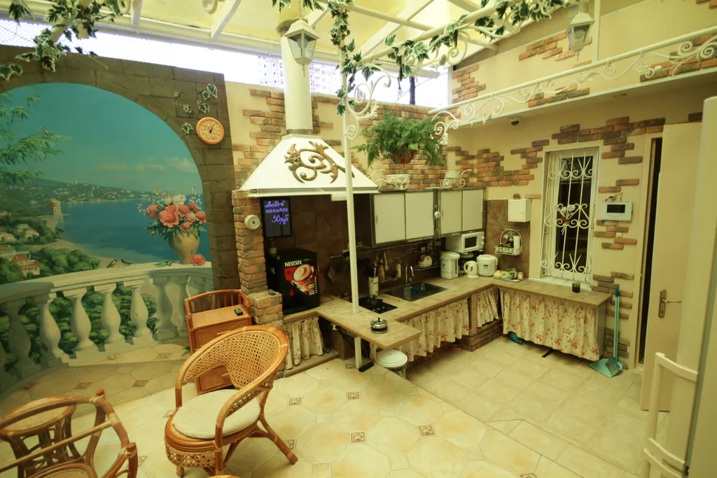 Уютный номер в центре, море - 600 метров