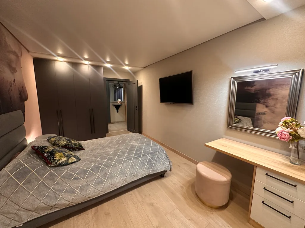 Большая 2-комнатная квартира для вашего проживания и отдыха