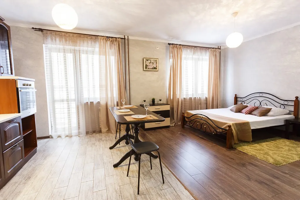 Студия с евроремонтом в центре