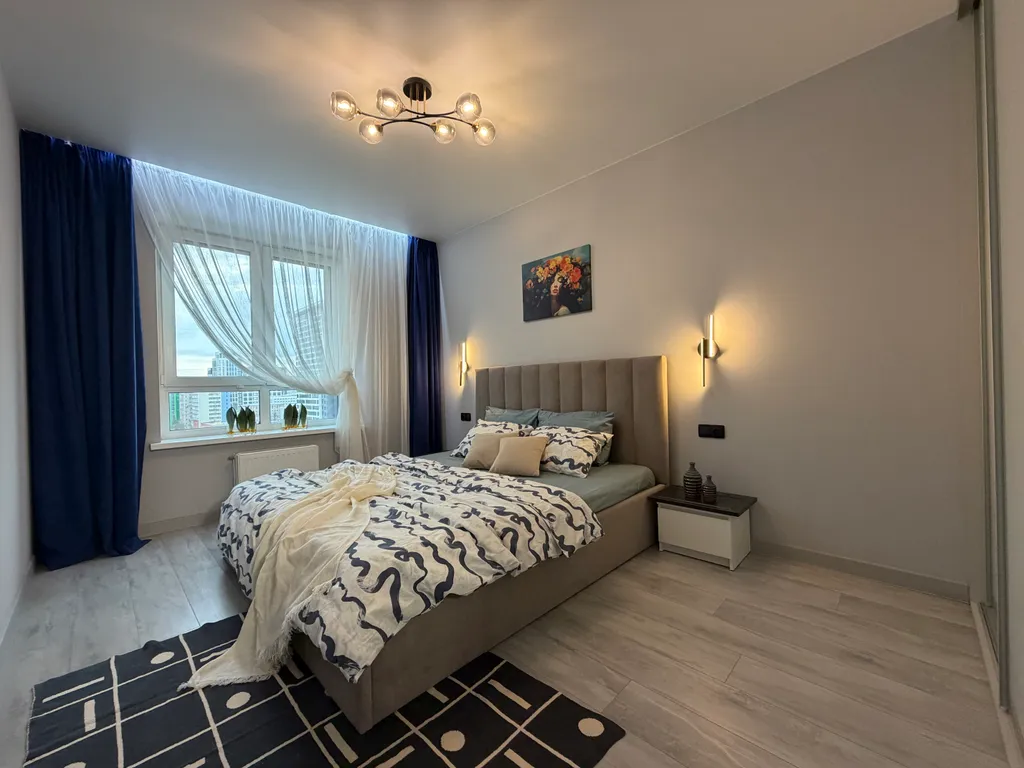 Роскошная квартира в центре мегаполиса с видом на собственный парк — аренда посуточно в Уфа