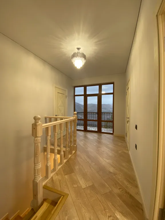 4-комнатный Дом