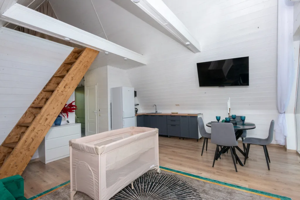 Коттедж Дом с видом на реку, на первой береговой линии — Шаховская