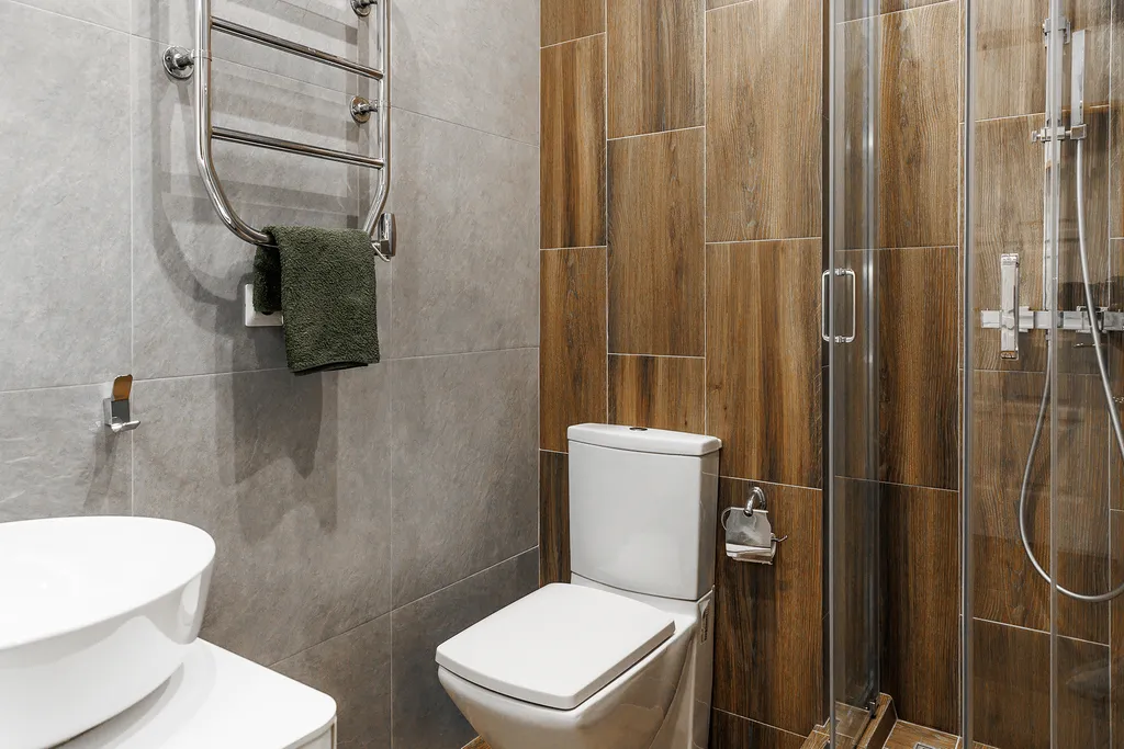 Современный дом с бассейном и сауной для большой компании