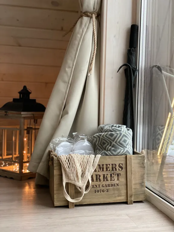 A-frame с банным чаном на берегу водоёма