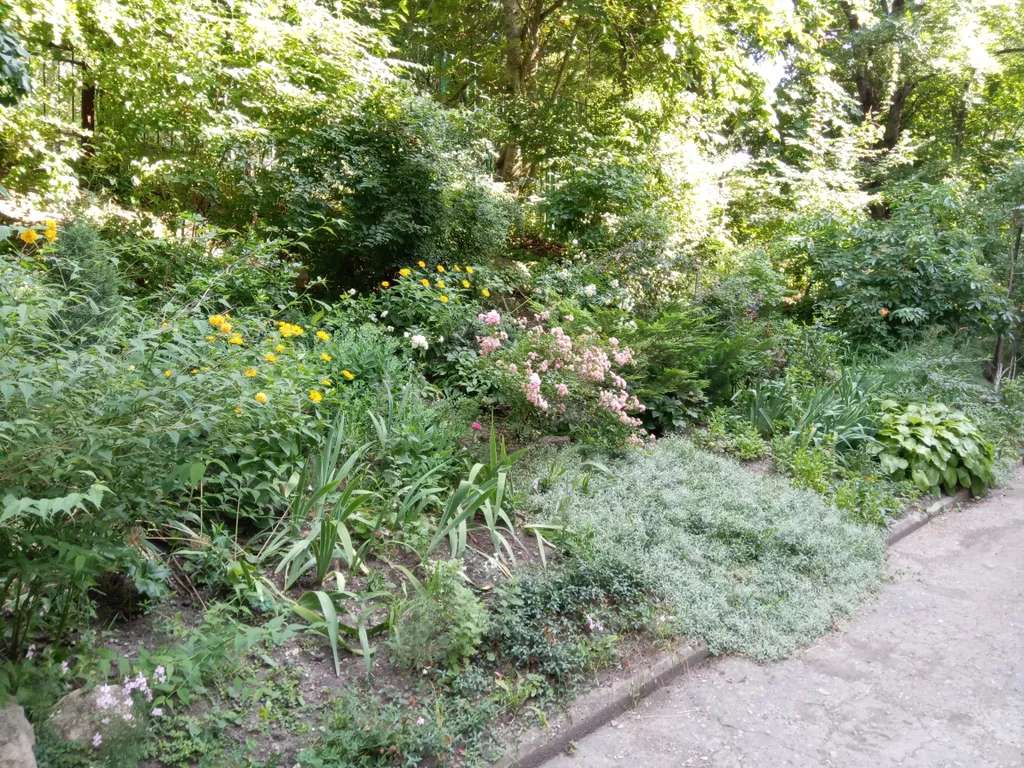 Квартира в 100 м от источника