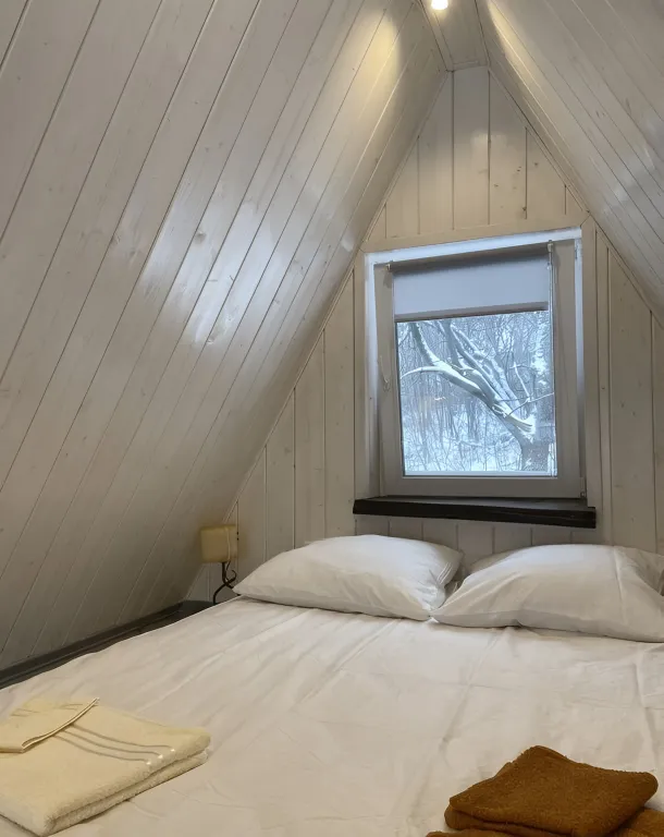 Уютный домик  A-fraim в лесной зоне со всеми удобствами в черте города