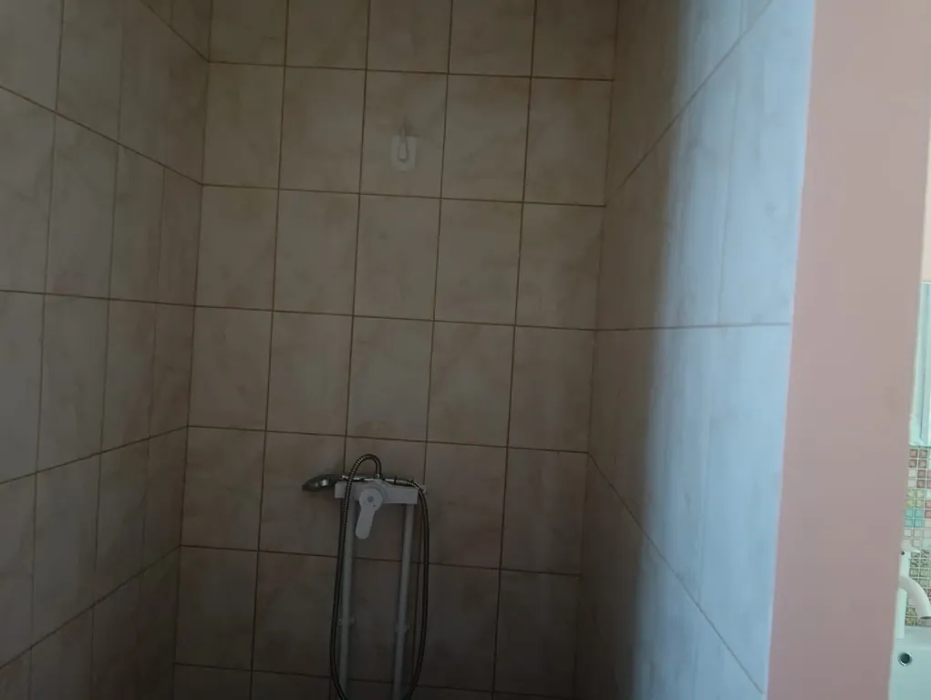 Уютный домик на реке