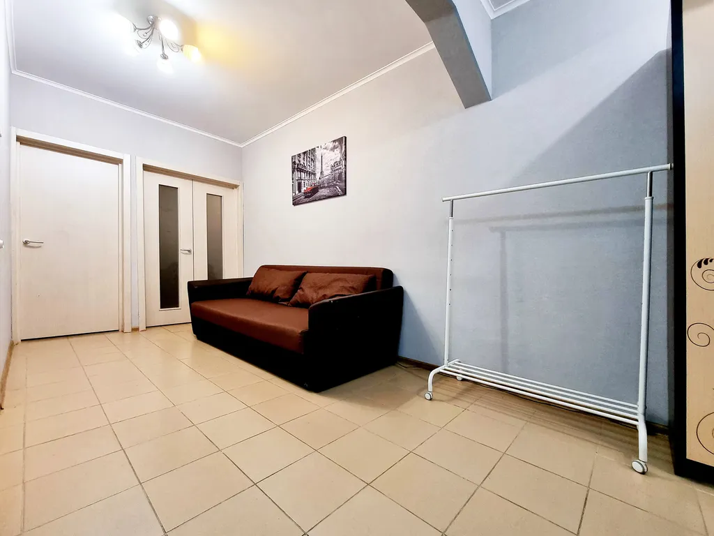 Просторная квартира до 6 человек около ТРЦ Июнь