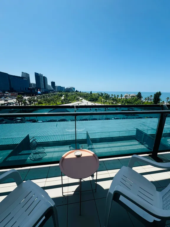 Квартира Апартаменты с видом на море и парк — аренда посуточно в Батуми