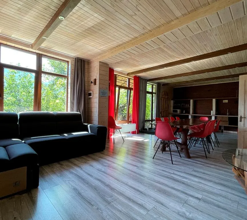 4-комнатный Дом