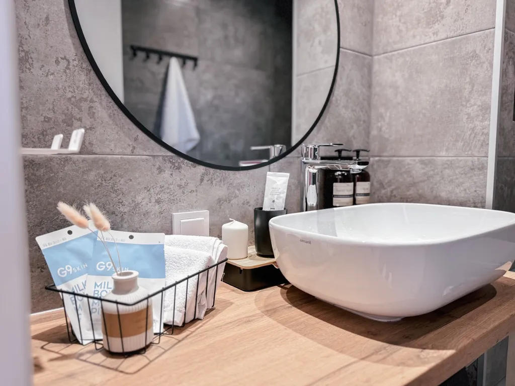 А.В. Апартаменты БЦ Аметист