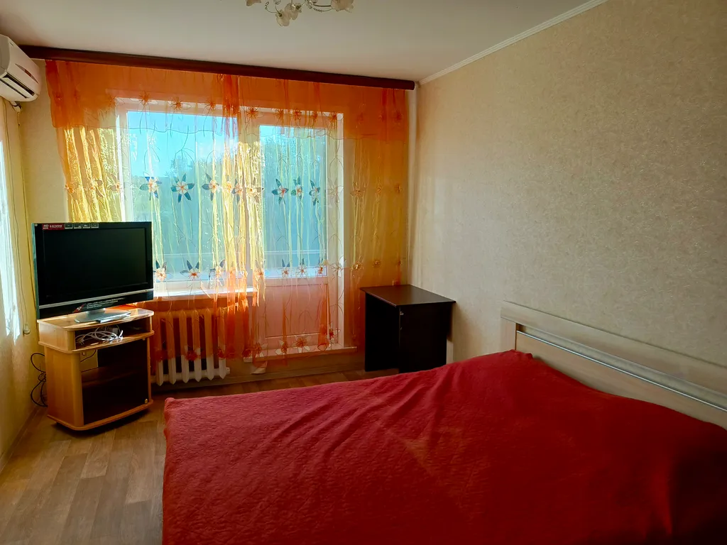 Квартира в центре города , рядом с жд вокзалом — аренда посуточно в Чапаевск