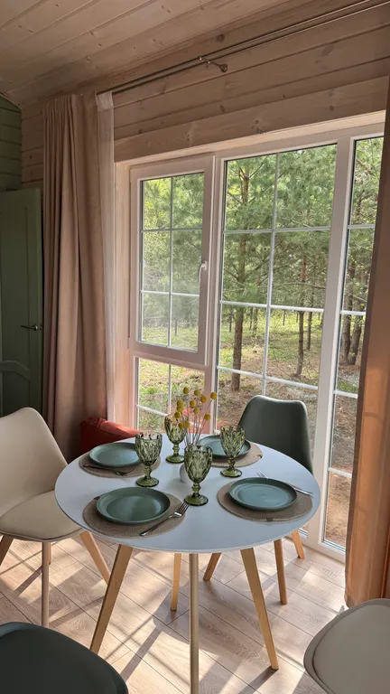 Дома из клееного бруса в хвойном лесу у Камского Моря и Семрука