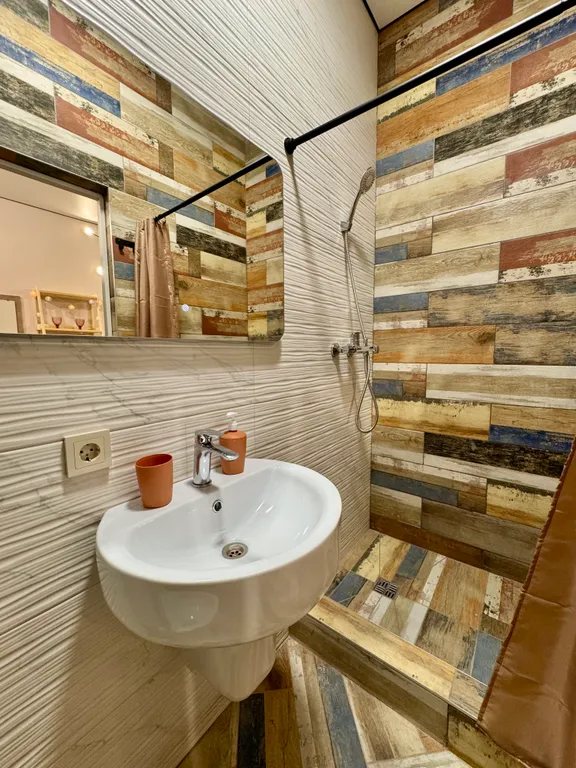 Студия улучшенная на 4 человек