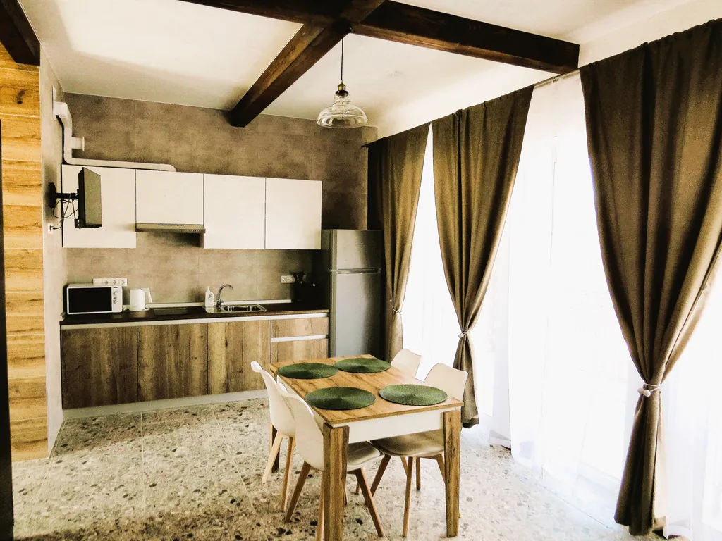 Квартира 2-комнатная Квартира — Кучугуры