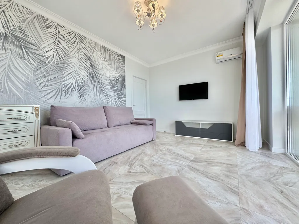 Двухкомнатная квартира с прямым видом на море