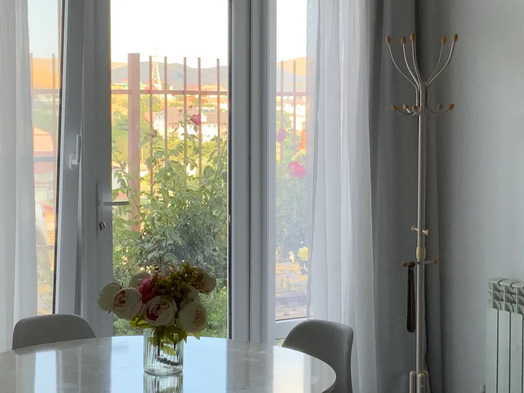 Семейная студия с террасой видом на горы и море