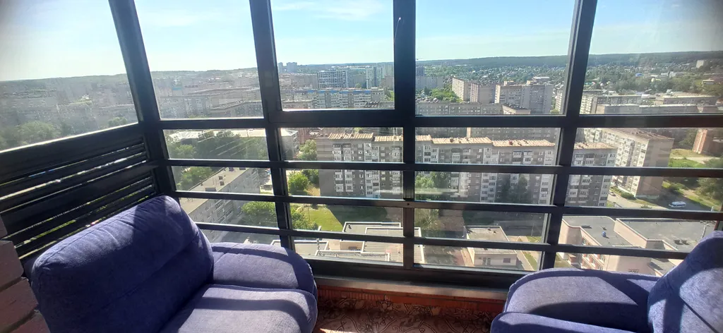 Уютная светлая квартира с видом на город и природу