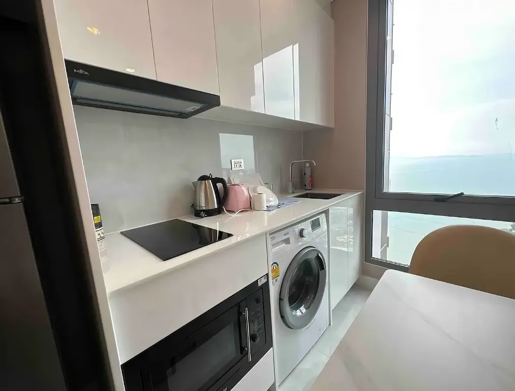 Copacabana Beach Jomtien Deluxe Sky Ocean Sunset 2471