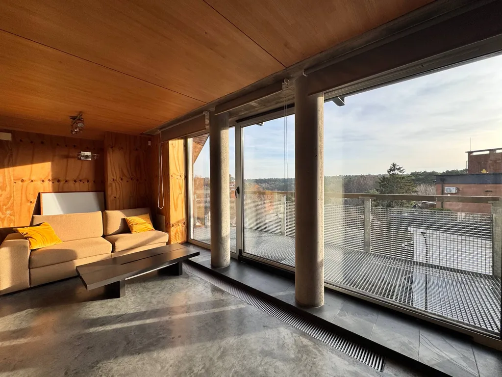 Эксклюзивная квартира в стиле лофт в элитном районе Светлогорска