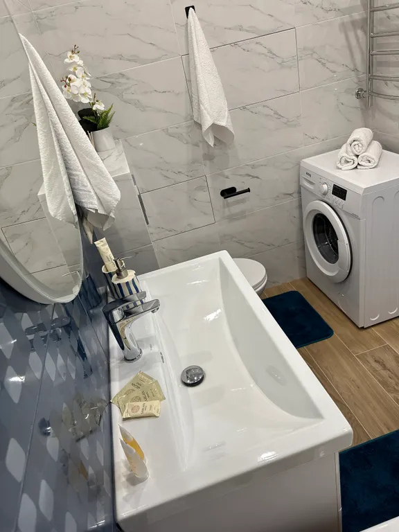 Уютная новая квартира с дизайнерским ремонт с видом на город