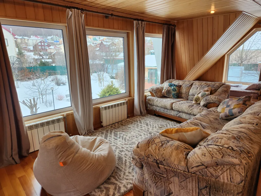 Уютный дом с баней прямо в городе