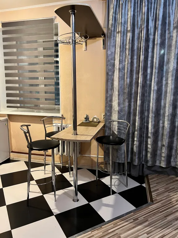 Центр города, красный путь, метро мост