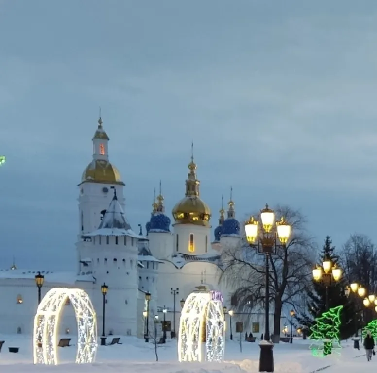 Апартаменты близко к Кремлю, ДС Кристалл, Драматическому театру