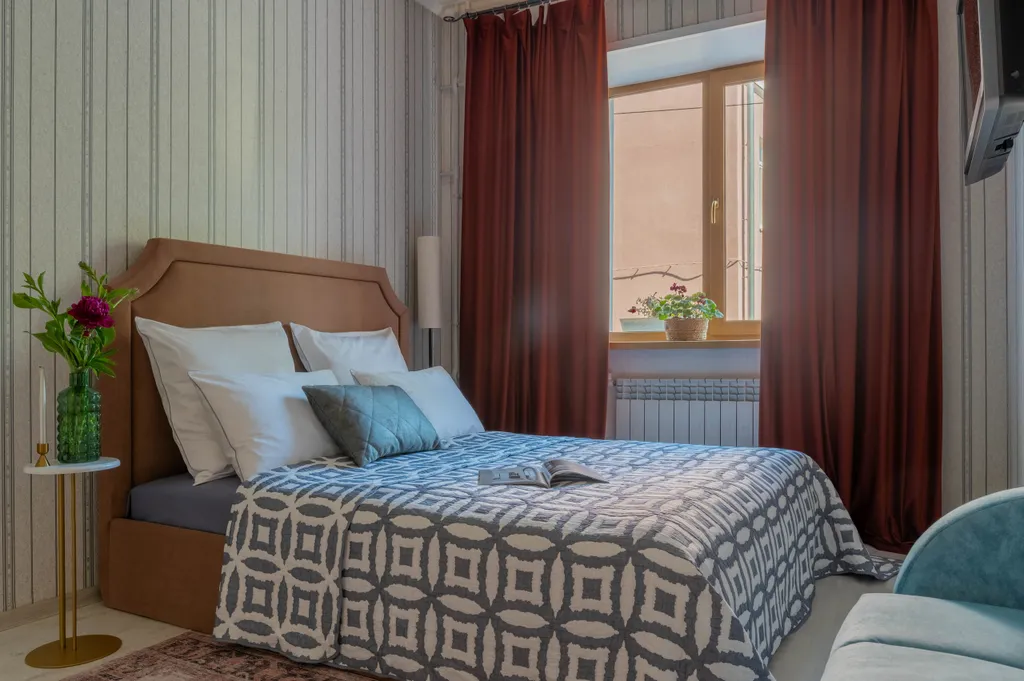 Парижское настроение с видом на Казанский собор