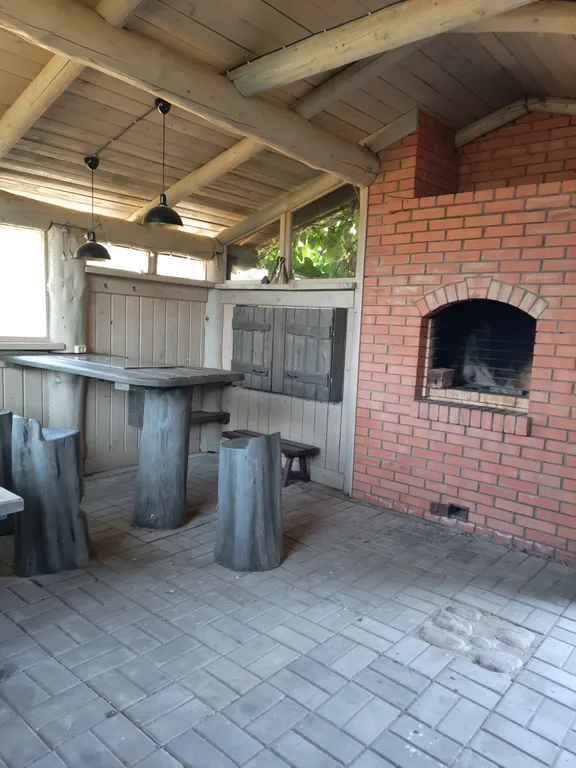 Домик с видом на озеро