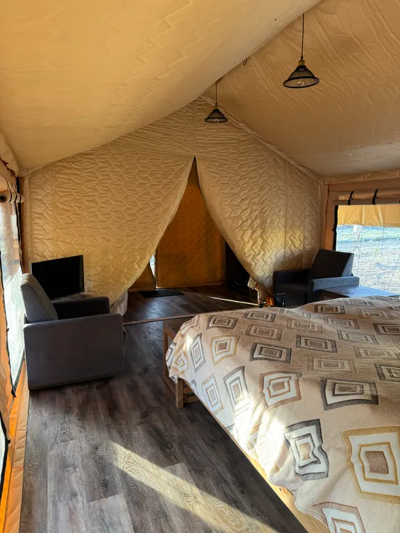 Домик-шатер