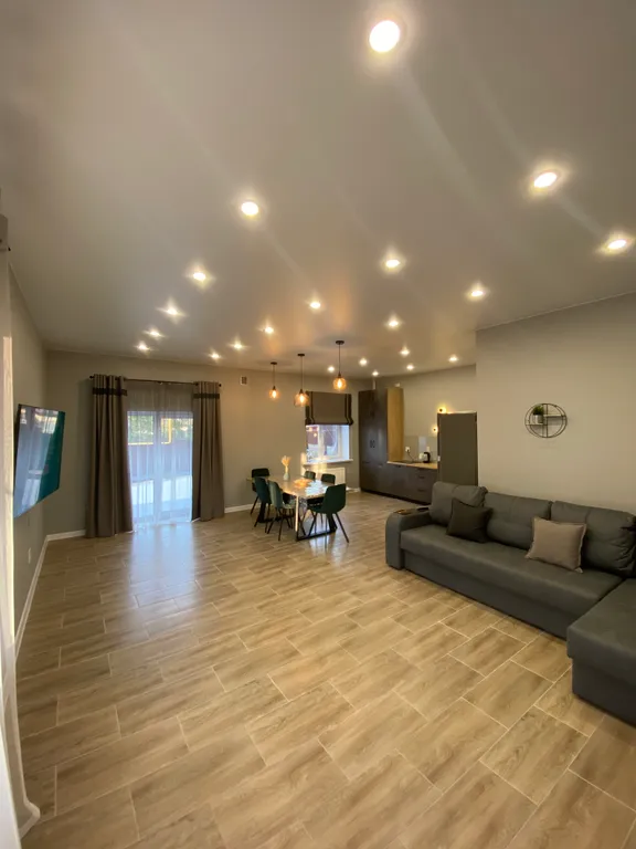 Уютный и комфортный дом на озере Банное