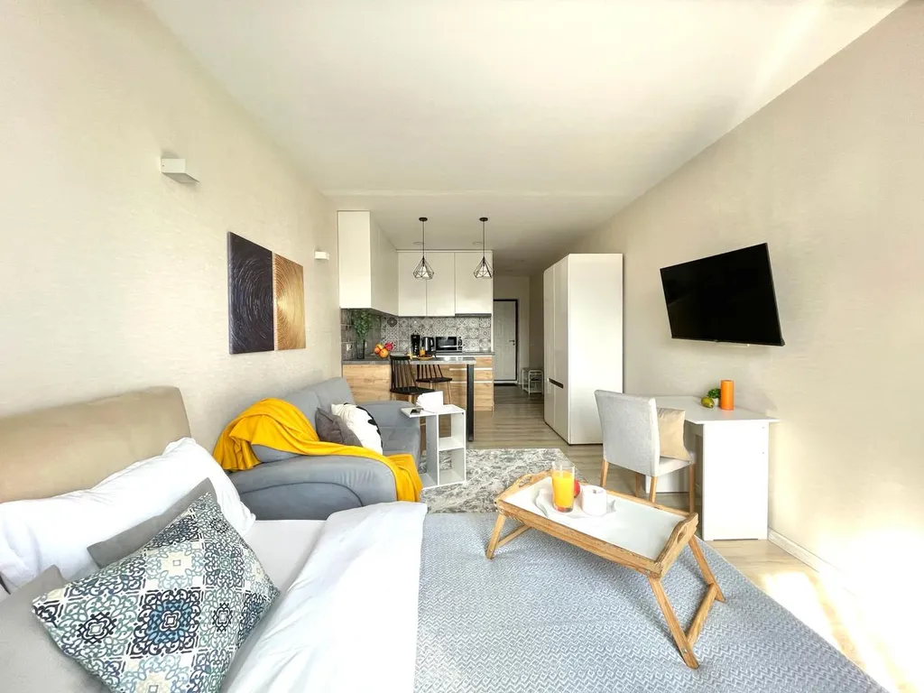 Студия День и Ночь с видом на горы