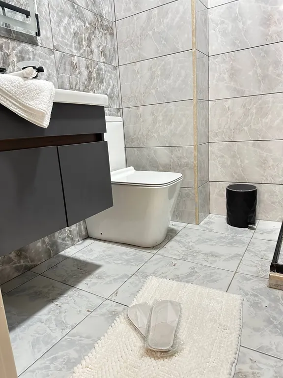 Olive Dream светлая квартира с балконом, Wi-Fi и видом на горы