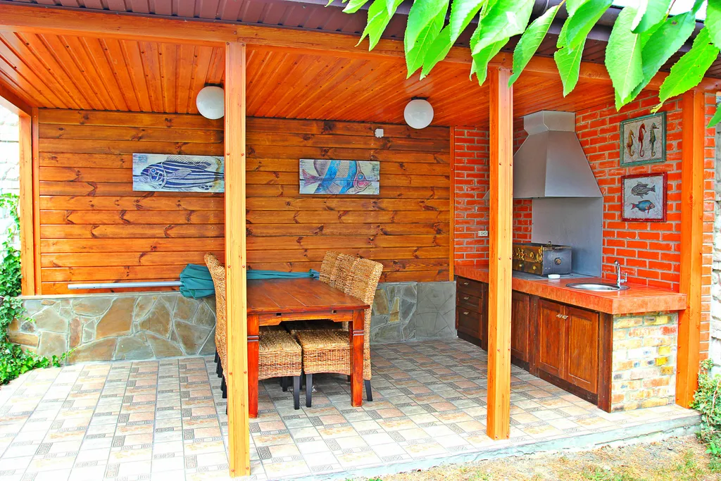 Дом с бассейном