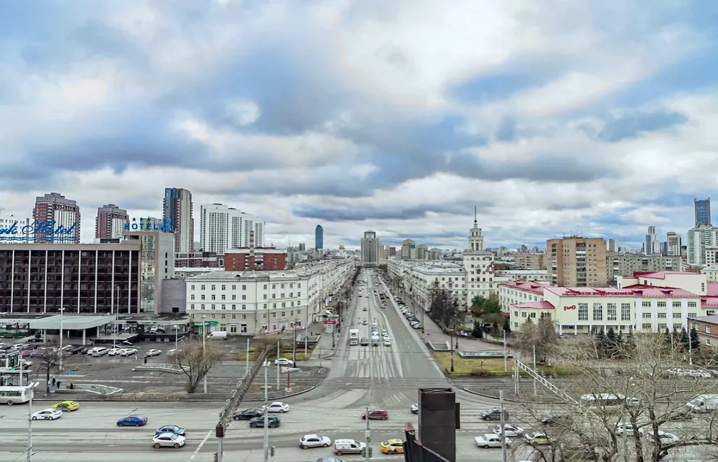 Квартира Уютная просторная квартира с панорамным видом на центр города — Екатеринбург