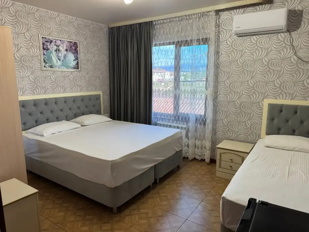 Квартира Комната номер 5 в гостевом доме Морская ласточка — Сириус