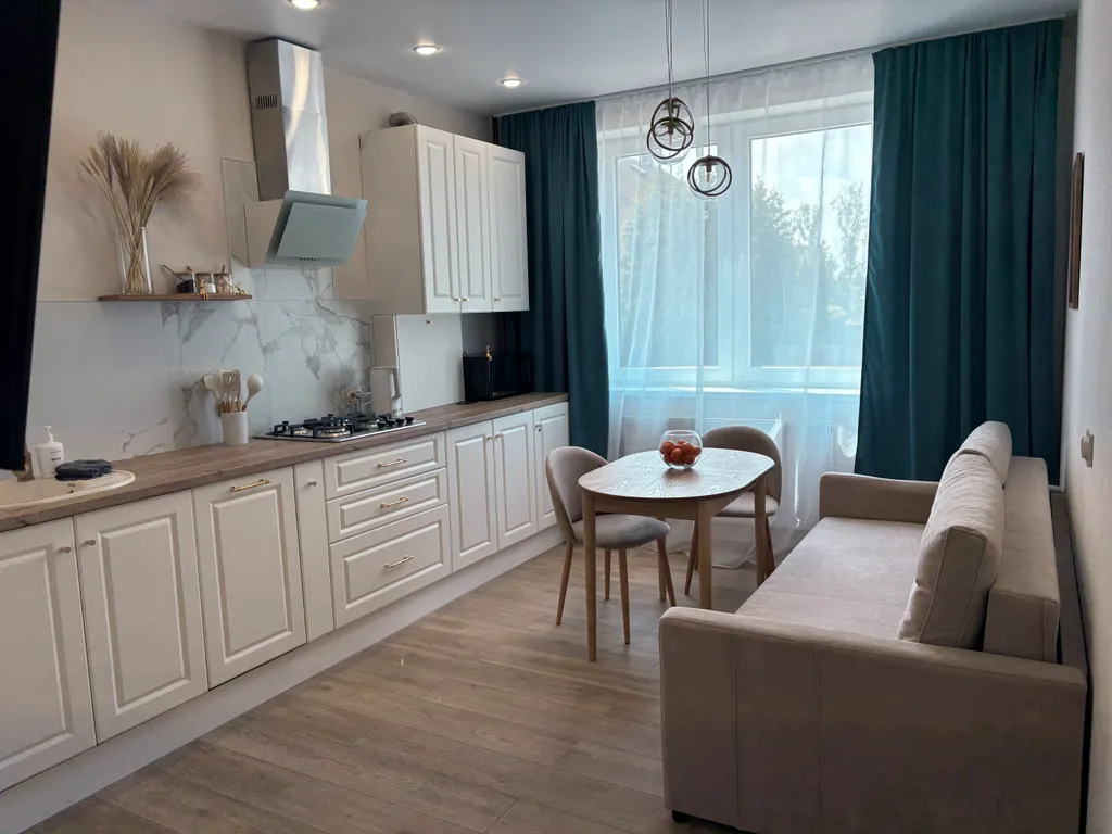 Уютная светлая квартира на берегу моря с новым ремонтом