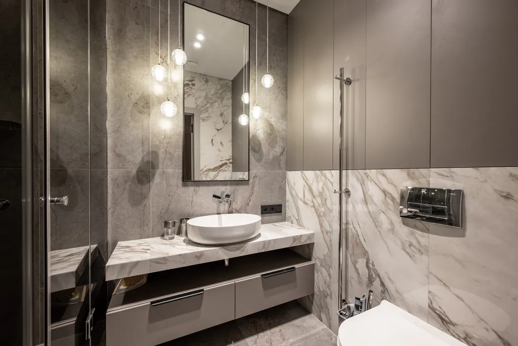 Четырехкомнатная у моря с дорогим ремонтом и видом на море