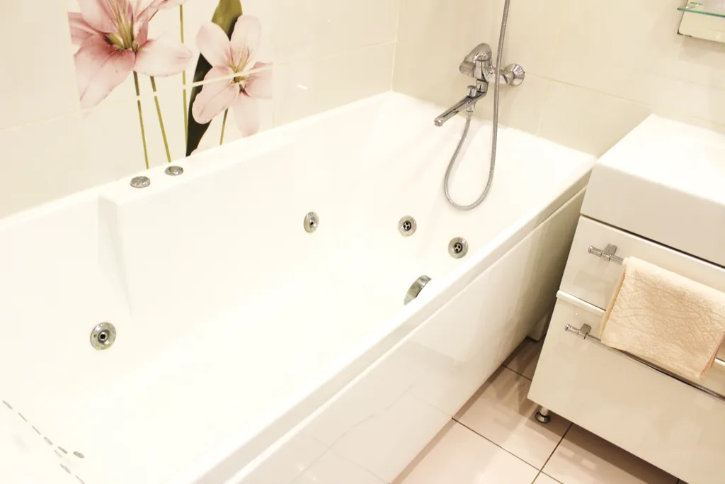 Комфортная квартира с джакузи и итальянской мебелью