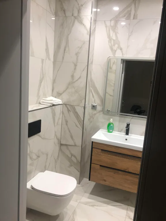 Апартамент с кухней, отдельной спальней с видом на парк