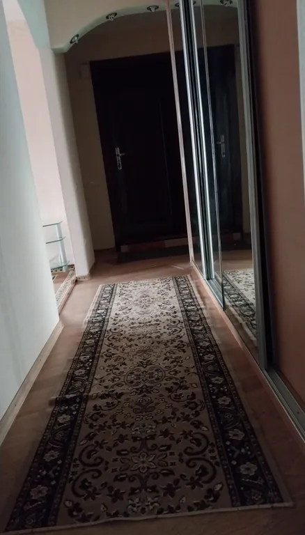 Евротрёшка в районе лётного училища