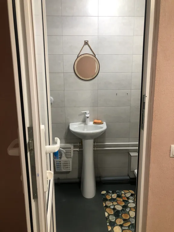 Двухместный ночлег гостиничного типа в Каменске Шахтинском