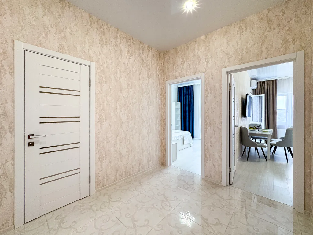 Евротрешка ЖК Регата на набережной с видом на море и горы