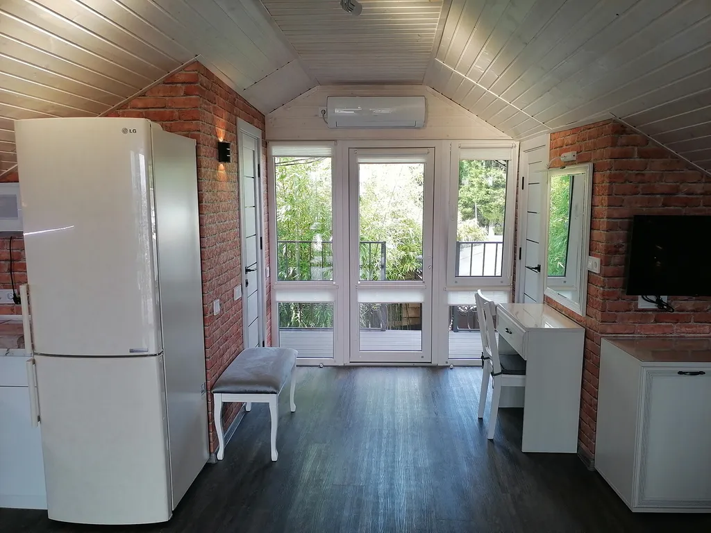 Квартира Квартира Студия - мансарда в тихом центре — Севастополь