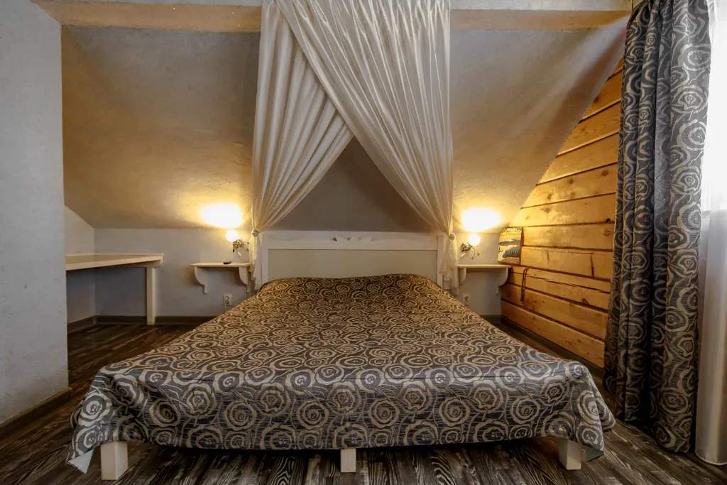 Уютный дом с камином на байкале